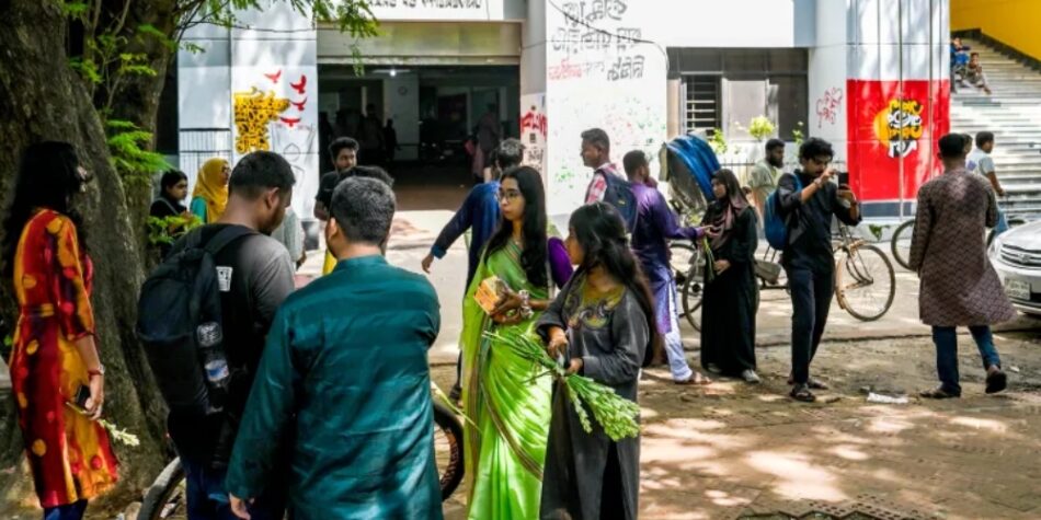 Classes resume at Dhaka University