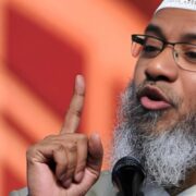 Dr. Zakir Naik criticises Pakistan for backlash after walking off stage