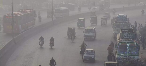 smog-in-lahore-cause-15000-people-illness.png