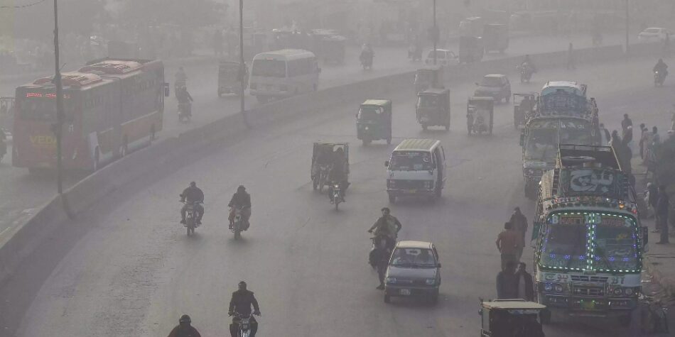 smog-in-lahore-cause-15000-people-illness.png