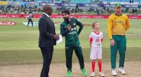 South Africa opt to bat first in opening T20I against Pakistan